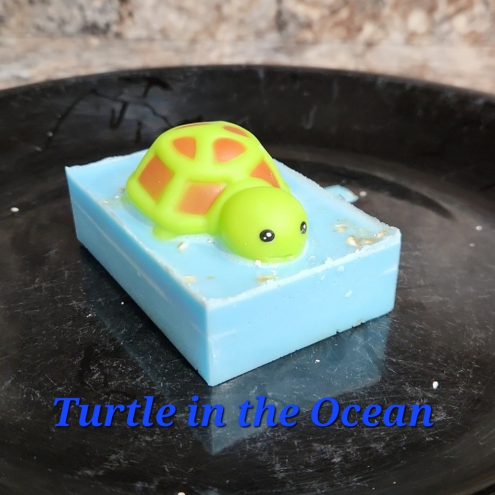 HandCrafted Bath Time Critters Raw Honey Oatmeal Shea Butter Soap - Picture 5 of 16